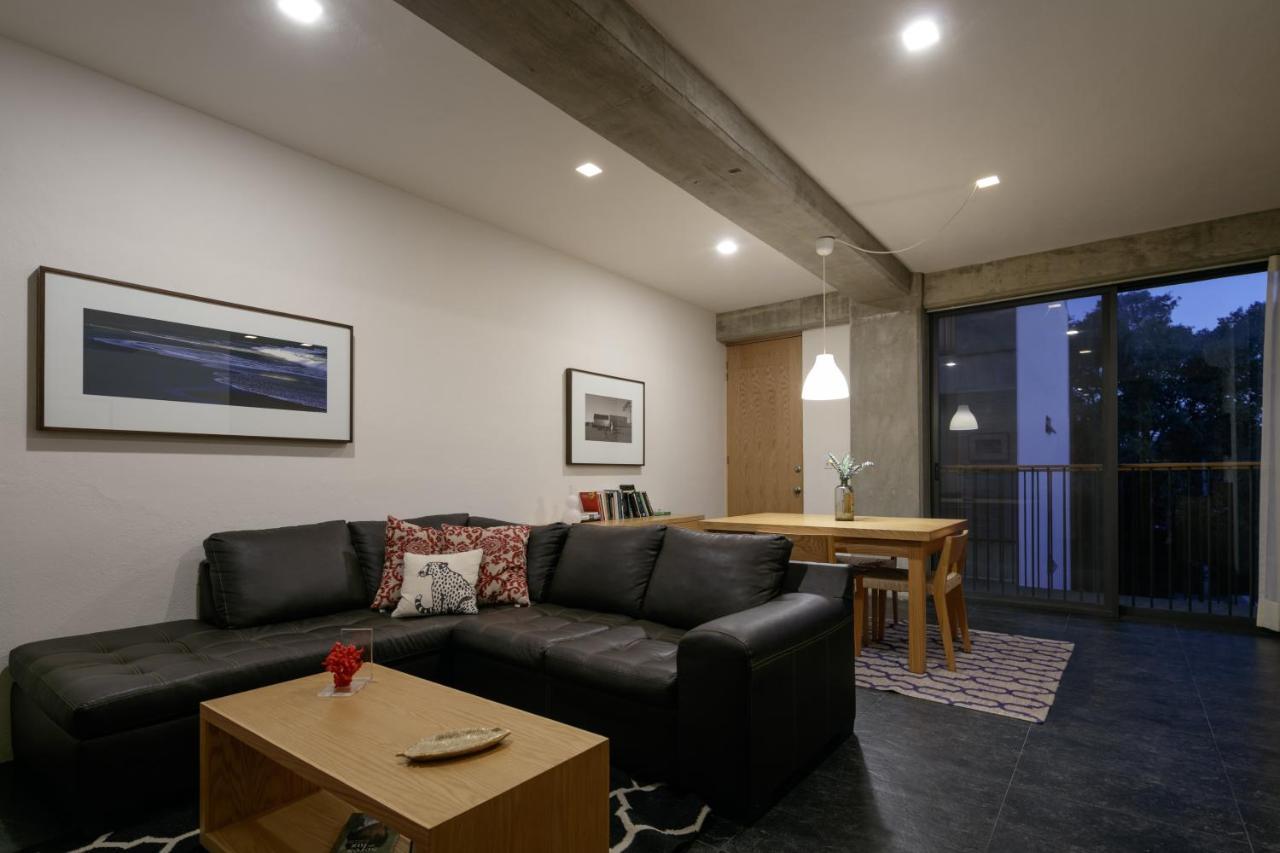 Apartamentos Buenos Aires グアダラハラ エクステリア 写真